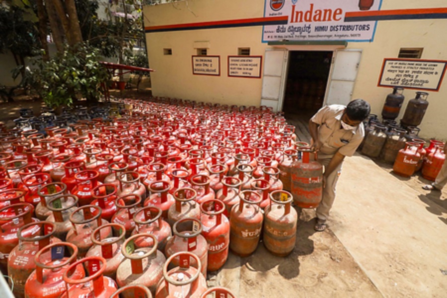 India`s LPG price is among lowest in world despite imports: Hardeep Singh Puri