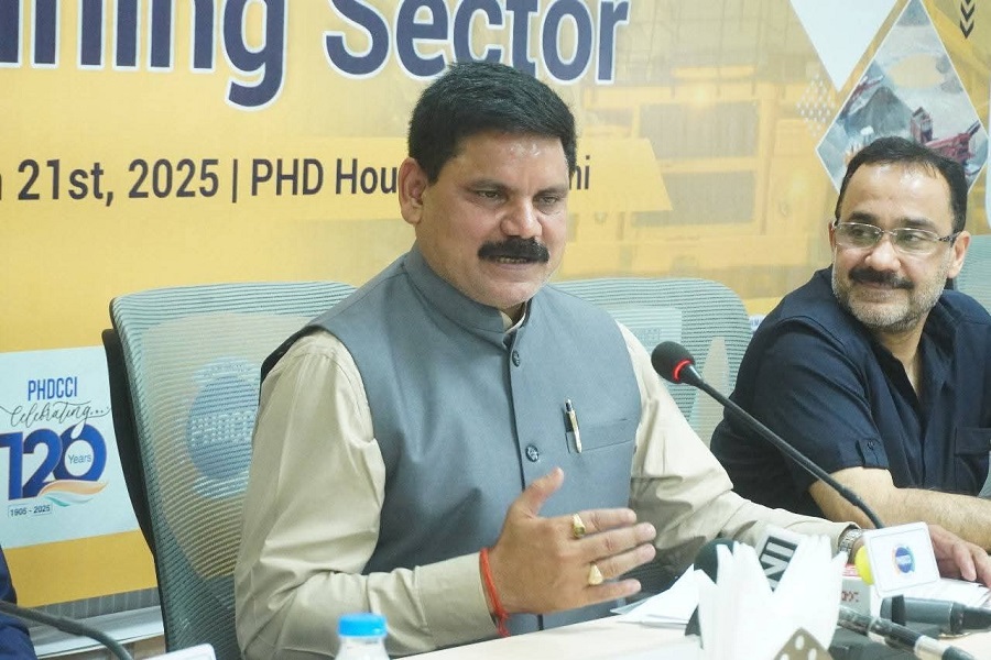 Union Minister urges India Inc. to develop skills for mining critical minerals