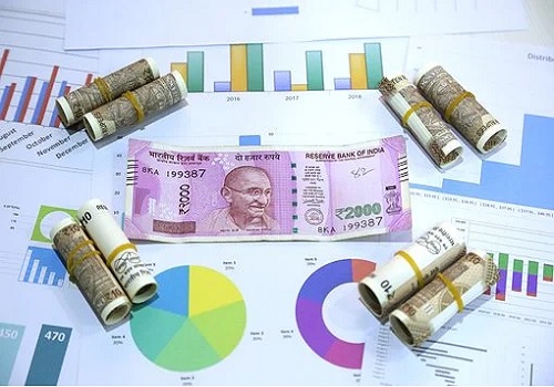 Rupee rises 3 paise to 73.08 against US dollar in early trade