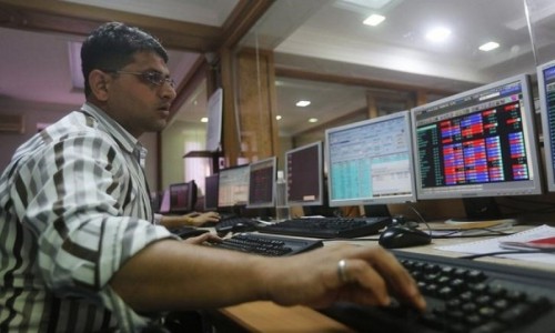 Indian shares end lower as pharma, IT stocks weigh ahead of budget