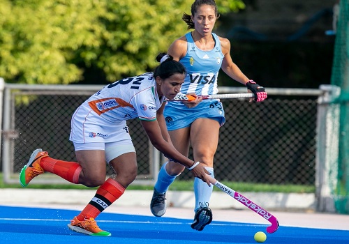 India women`s hockey team suffer 0-2 loss against Argentina