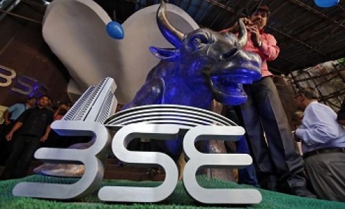 Nifty, Sensex end flat after mixed earnings; banks fall
