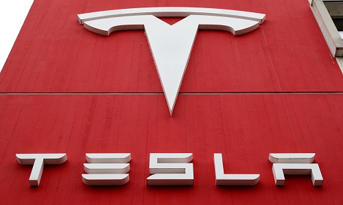 Ark Invest adds $124 million worth Tesla shares