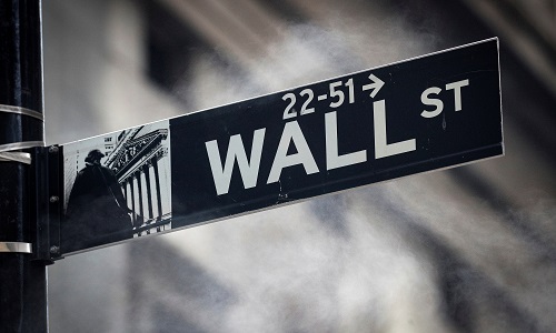 Wall Street ends sharply lower, tech selloff weighs as bond yields climb