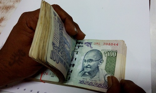Inflows to further strengthen rupee, inflation key risk : IANS Currency Watch