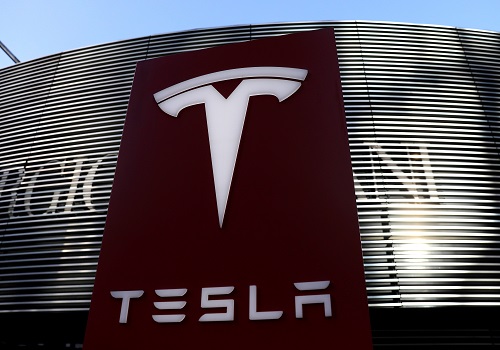 Tesla`s in-car cameras raise privacy concerns - Consumer Reports