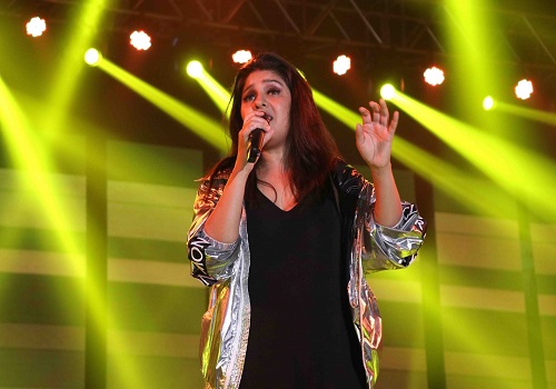 Sunidhi Chauhan doesn`t like to segregate independent and film music