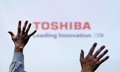 Toshiba investor Oasis unimpressed by CVC's $20 billion offer
