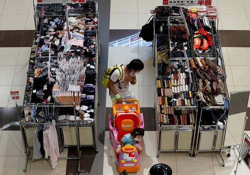 Japan`s retail sales rise at fastest pace in five months