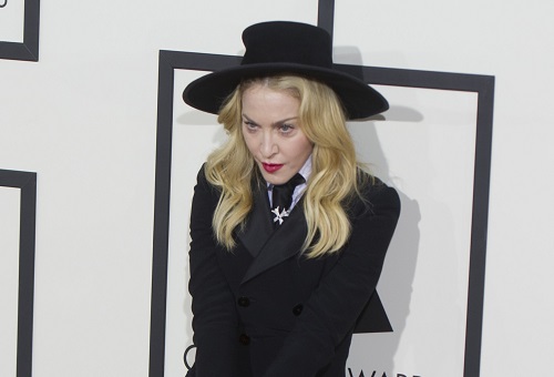 Madonna highlights 'brave new world' in latest post  (16:00) 