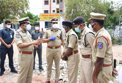 Police in Telangana continue to strictly enforce lockdown