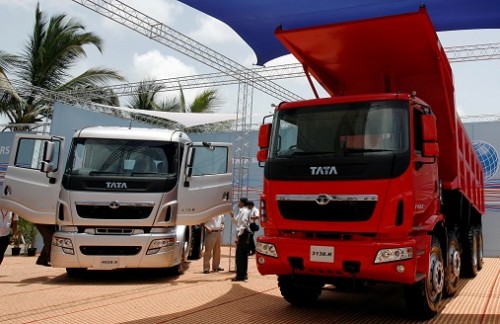 India orders antitrust probe into Tata Motors' truck sales to some dealers 