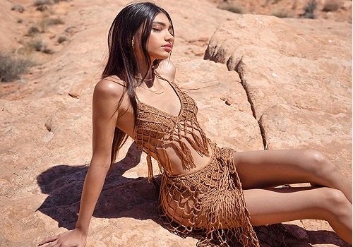 Alana Panday soars temperature in bikini shoot