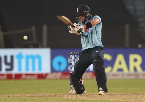 England thrash Sri Lanka, take 2-0 lead in T20I series