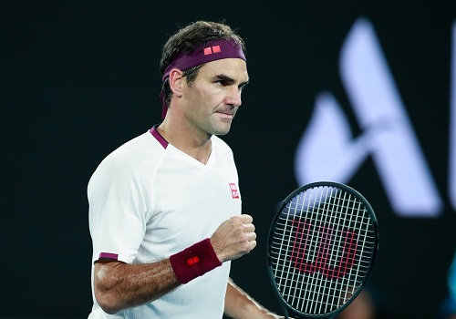 Federer, young Auger-Aliassime secure quarterfinal berths