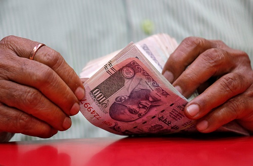 India rupee snaps 5-week fall; bond yields rise ahead of inflation data
