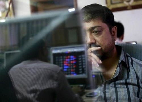 Indian shares fall on lack of positive triggers; TCS earnings awaited