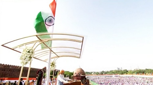 PM Narendra Modi unfurls Tricolour at Red Fort as India celebrates 75th I-Day