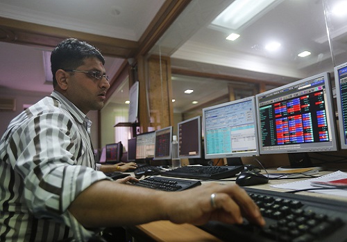 Indian shares end at record highs on Airtel, banks boost