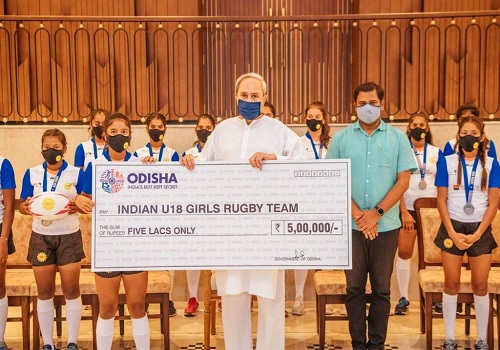 Odisha Chief Minister felicitates Indian U-18 Girls' Rugby Team