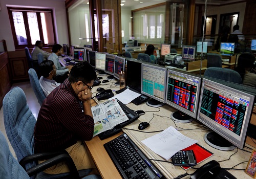 Indian shares end at record high on Reliance gains, global boost
