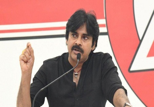 Pawan Kalyan targets Andhra govt over sorry state of roads