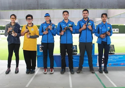 Gold and bronze for India in mixed rapid fire, silver in women's 3P team