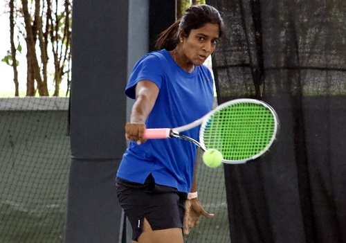 Yashaswini stuns Prathiba to enter quarterfinals of AITA women's tennis