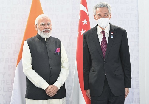 Prime Minister Narendra Modi meets Singapore counterpart, discusses climate change, Covid