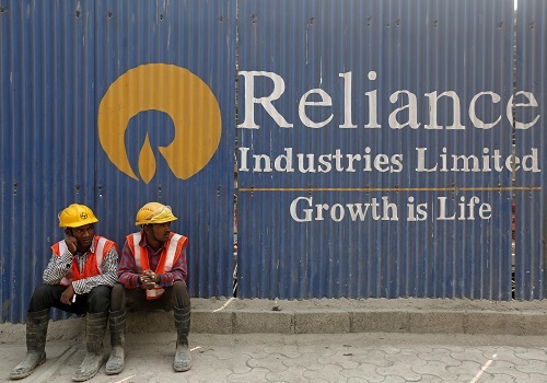 Reliance Industries jumps after its telecom arm hikes tariffs for unlimited plans