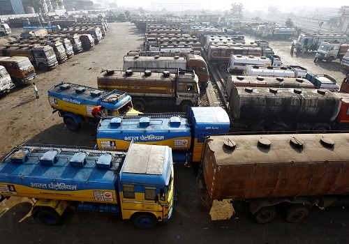 Mideast share of Nov Indian oil imports at 16-mth high, African grades slip
