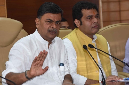 India adds 8,530 MW RE capacity during April-November of current fiscal: RK Singh