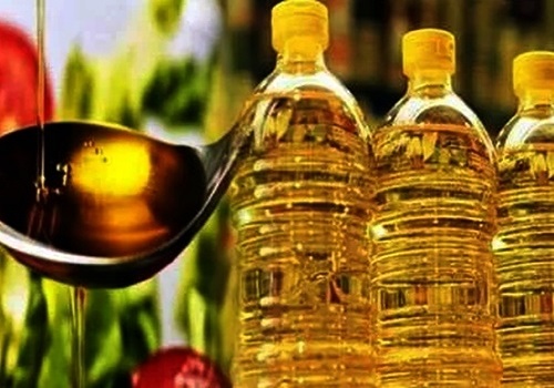 Centre cuts import duty on refined palm oil to 12.5% till March 2022