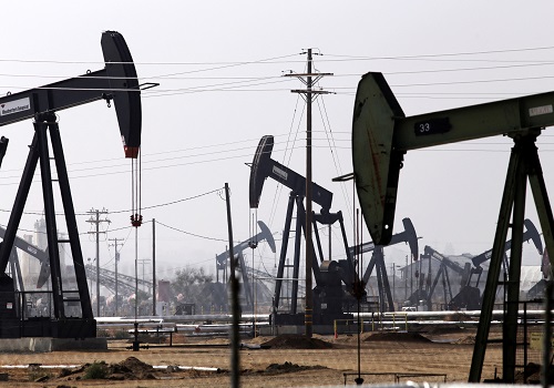 Oil prices slip as China cuts import quotas