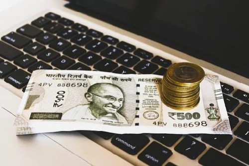 Rupee strengthens against US dollar amid foreign fund inflows