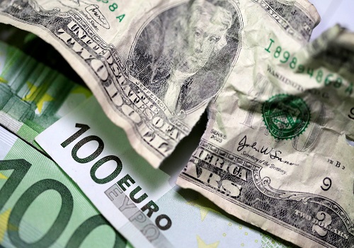 Yen, Swiss franc advance on safe-haven bids as Russia-Ukraine tension rises