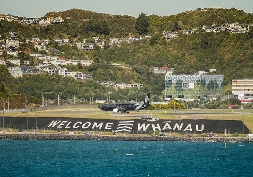 New Zealand reopens border for tourism, economic recovery