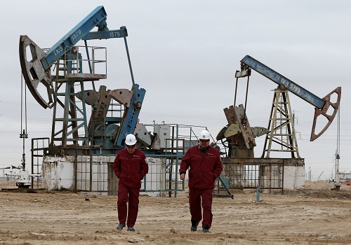 Oil falls on uncertainty over Russian energy embargo by European Union