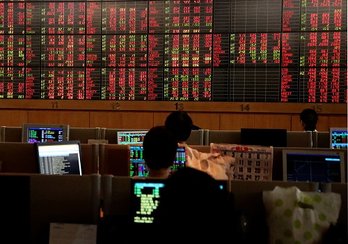 Asia stocks struggle after dire China data