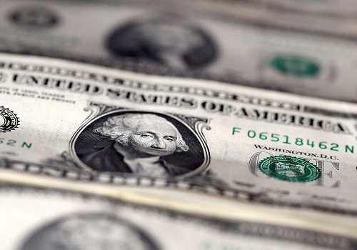 Dollar slips before expected Fed rate hike