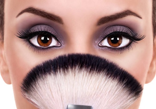 Makeup hacks to make your eyes look bigger
