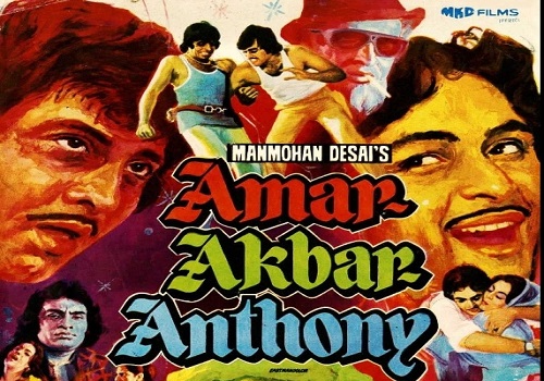 'Amar Akbar Anthony' clocks 45 years, Shabana Azmi recalls her casting in the film