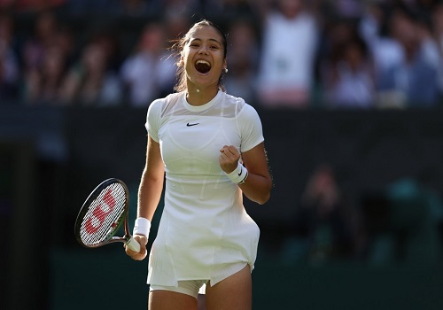 Wimbledon 2022: Raducanu victorious on home court, No 2 seed Kontaveit wins opener