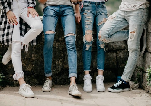 5 pairs of jeans you need to own