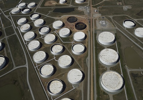 Oil rebounds even after U.S. inventory build, big inflation figure