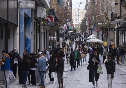 Greece`s inflation hits 30-year record high in June