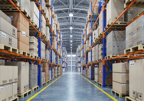 Gross absorption in industrial and warehousing facilities up 7% YoY; Supply moderates