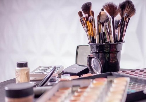 Why it`s important to invest in high-quality makeup products