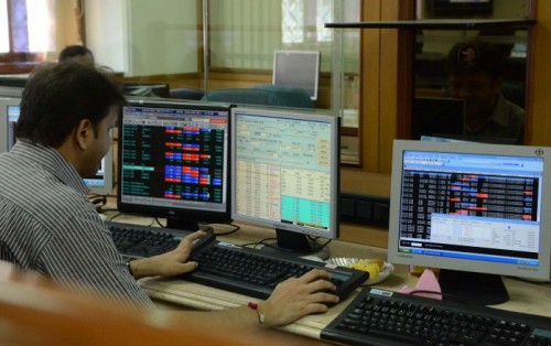 View on Nifty : Nifty remained range bound before closing flat for the day Says Rupak De, LKP Securities