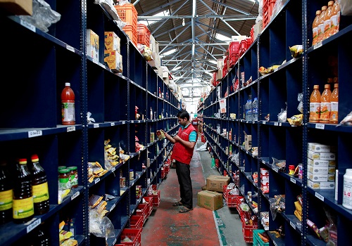 India e-commerce firms ramp up hiring of delivery workers for shopping season